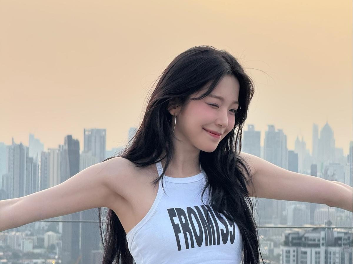 fromis_9(プロミスナイン・プミナ) ペク・ジホン(BAEK JIHEON) うちわ