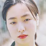 촌스러움과 세련됨이 공존하는 얼굴, 올해의 기대주 '전여빈'