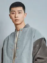헤어의 완성은 얼굴? 밤톨 머리 잘 어울리는 두상 미남 배우