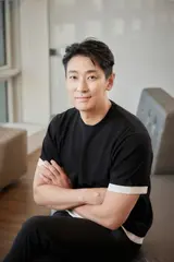 [인터뷰] <비공식작전> 주지훈, “살도 찌우고 멋부림도 했지만, 일단 영화의 말맛을 느껴보시라.”