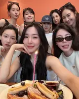 少女時代不變的友情…蒂芬妮生日慶祝全員合照