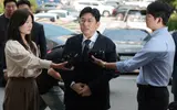 HYBE Chairman Bang Si-hyuk Summoned Twice for 'Fraudulent Trading' Allegations Related to IPO