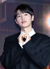 송중기, '러브클라우드'로 2달 만에 로코 복귀