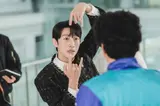 Won Bin? Actually: Kang Dong-won X Park Ji-hyeon X Eom Tae-gu’s Wild Sing Lights Up With a Stellar Supporting Cast