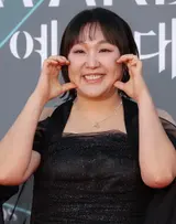 'SNL Korea' in Demand: Lee Soo-ji Undergoes Vocal Cord Nodule Surgery—Will Broadcast Schedule Be Affected?