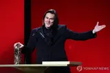 Jim Carrey marries for third time in 30 years; partner is artist Mina, 32, reportedly of Korean descent — secret wedding