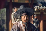 ‘무한상사’ 출연? <킹덤> 신스틸러 범팔, 전석호에 대한 10가지 사실