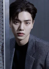 [인터뷰] 데뷔 3년 차에 '넷플릭스 아들'된 괴물 신인, 송강의 욕망