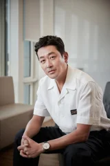 [인터뷰] <비공식작전> 하정우, “살기 위해 다음 행보로 향한다.”