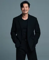 [인터뷰] “수영의 패션, 브래드 피트 참고하기도” 〈보고타: 마지막 기회의 땅〉 배우 이희준