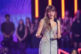 Taylor Swift Dominates with 7 Wins at the iHeartRadio Music Awards, Breaking the Most Wins Record of All Time