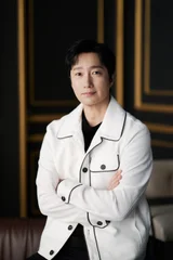 〈Los asesinos〉 Park Hae-il: «Quería descubrir el secreto de Yoo Hae-jin y lo observé atentamente»