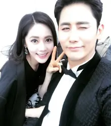 우블리가 핫한 요즘! 국제결혼한 배우들 누가 있을까