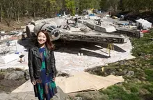 영국 '스타워즈' 세트장에서 밀레니엄 팔콘과 마주하다