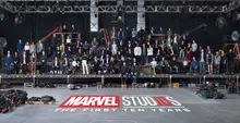 마블 스튜디오 10주년 기념사진 속 인물들, 돋보기로 확대해보니