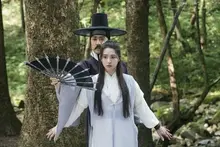 씨네21 전문가 별점, <조선명탐정: 흡혈 괴마의 비밀> 등 10편 