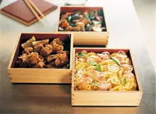 <안경> 특별한 손님을 위한 일본식 도시락, 지라시스시