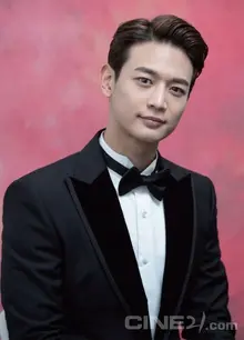 BIFAN 개막식을 이끈 임지연·최민호