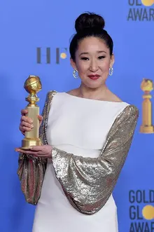 아시안 최초로 골든 글로브 두 번 수상한 배우, 산드라 오는 누구?