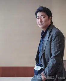 [충무로통신] 송강호, 신연식 감독 신작 <거미집> 출연