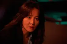 <방법: 재차의>에 출연한 배우 엄지원의 출연작 5편 다시보기