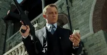 왜 이렇게 오래 걸렸어? 다니엘 크레이그 007 영화의 사건들