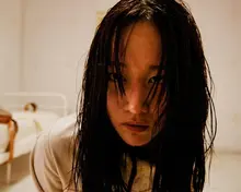 전종서 x 케이트 허드슨? 의외의 조합에 폭발하는 광기! <모나리자와 블러드 문>