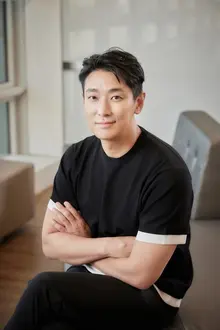 [인터뷰] <비공식작전> 주지훈, “살도 찌우고 멋부림도 했지만, 일단 영화의 말맛을 느껴보시라.”