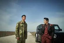 〈탈주〉·〈핸섬가이즈〉, 나란히 흥행 기록 세워