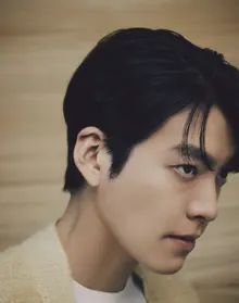 [인터뷰] 배우의 매력이 극을 이끌어가는 영화 〈무도실무관〉의 주인공, 김우빈