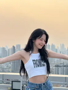 Baek Ji-heon de fromis_9 fait ses débuts au cinéma.. Prend le rôle principal dans un film musical pour jeunes