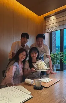 Ahn Jung-hwan♥Lee Hye-won, leur fille Ri-won, en 4ème année à l'Université de New York... 