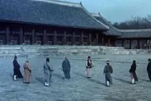 [朱成哲的物品櫃] 武俠巨匠何金權到吳宇森、成龍、洪金寶皆著迷的宗廟美學