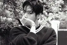 [Ảnh&] BTS V, tình trạng cháy hàng đặt trước Vogue Nhật Bản... 