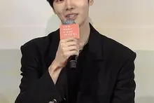 Choo Young Woo Wondering If He Looks Like the Japanese Male Protagonist haha