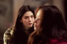 [Photo &] Han So-hee and Jeon Jong-seo Unite in 'Project Y'... Overwhelming Noir Chemistry