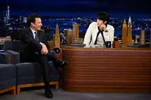BTS 진, 미 NBC 〈지미 팰런쇼〉서 유쾌한 매력 발산