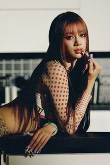 캣츠아이 메간, 