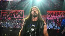 【WWE】 2026年首場 '網飛原創節目(Raw)', CM Punk 防衛冠軍... 以 '怪奇物語' 為主題的華麗開幕