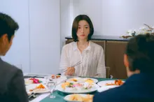 Park Ji-hyun Becomes No Jung-hee's Sister... Special Appearance in tvN 'I'll Give You the Universe'