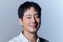 減少與清空，尋找自我價值的演員「休敏特」趙寅成① “優雅的動作？多虧了柳承莞導演，我只是照做而已”