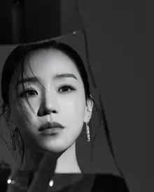 'Lady Dua' Shin Hye-sun, 