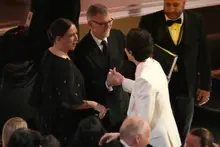 Behind PTA's Oscar Challenge Was Maya Rudolph... The Story of 25 Years of 'Straightforward Love'