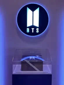 [Culture&] Purple Time Capsule · Arirang Handkerchief… Attention on Cultural Heritage Focused on BTS Comeback