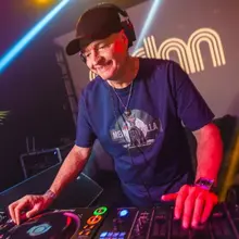 ‘Pioneer of U.S. EDM’ DJ Dan Dies at 57