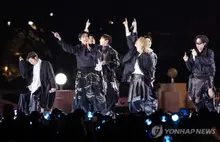 BTS公演後、景福宮に5万人が殺到…K-伝統文化の『特需』