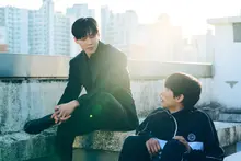 Overwhelms With 8 Times the Views… Netflix’s “Chamgyoyuk” Seizes Global No. 1 for a Second Straight Week