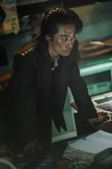 On Their Fourth Team-Up, the Many Faces of Koo Kyo-hwan Through Yeon Sang-ho’s Lens