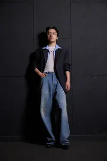 Gu Gyo-hwan: 'If I were wearing the emotion watch from 〈Everyone Is Fighting Their Own Worthlessness〉 now, I'd be green all over — down to my veins'