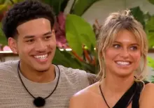 20禁綜藝《Love Island USA》，臥室裡的祕密暗號「French Fries（薯條）」含意是什麼？